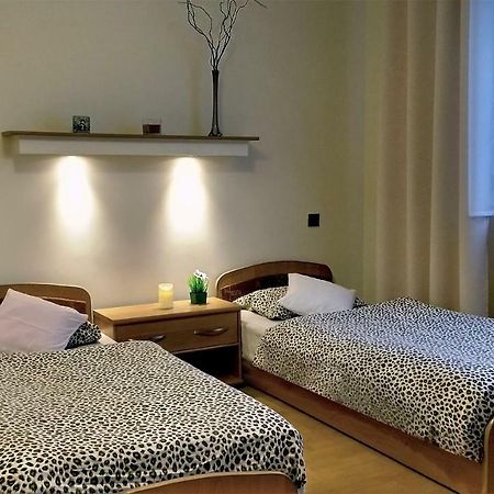 Pod Jarzebina Apartment Torun Exterior photo